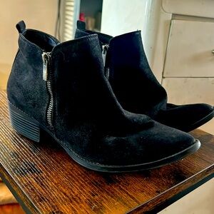 AE Slightly worn Booties